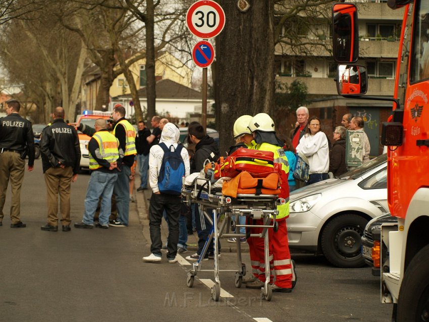 Feuer Koeln Muelheim Montanusstr Ruedesheimerstr 31.JPG